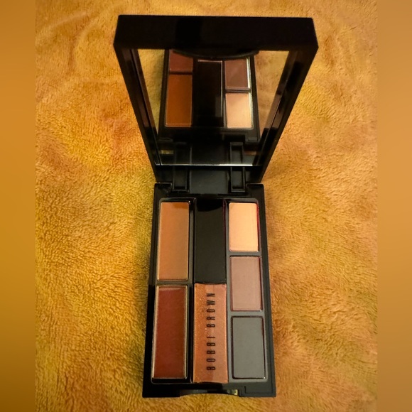 Bobbi Brown Uber Nude Lip and Eye Palette - Picture 2 of 10